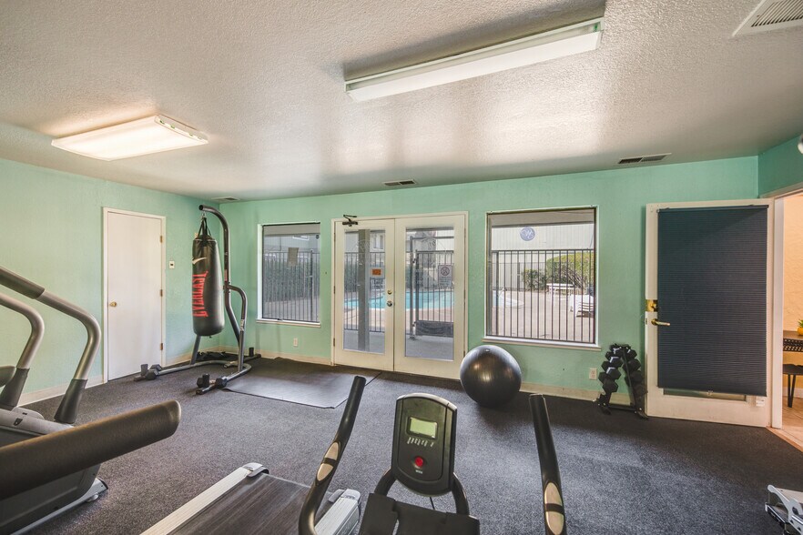 More Photos Of 602-710 Wimbledon Dr, Lodi Apartments For Sale