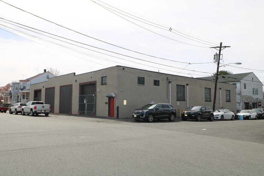 More Photos Of 156 E 15th St, Paterson Warehouse For Sale