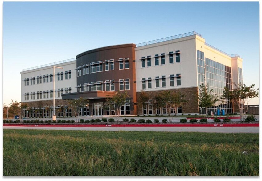 More Photos Of 23510 Kingsland Blvd, Katy Unknown For Lease