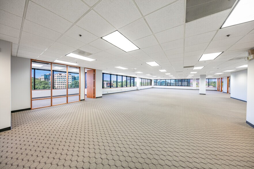 More Photos Of 6800-6850 College Blvd, Overland Park Office For Lease