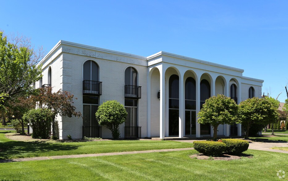 More Photos Of 10001 Dayton Lebanon Pike, Centerville Medical For Sale