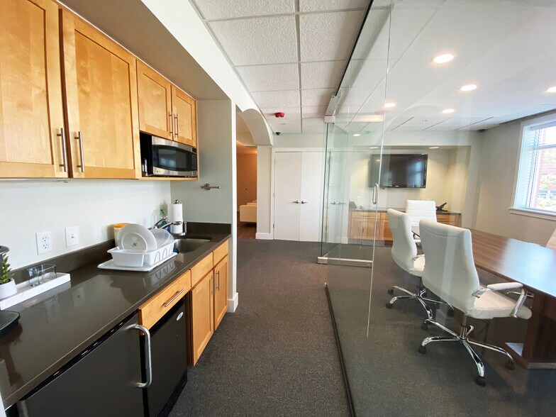 More Photos Of 3020 Carbon Pl, Boulder Office For Sale