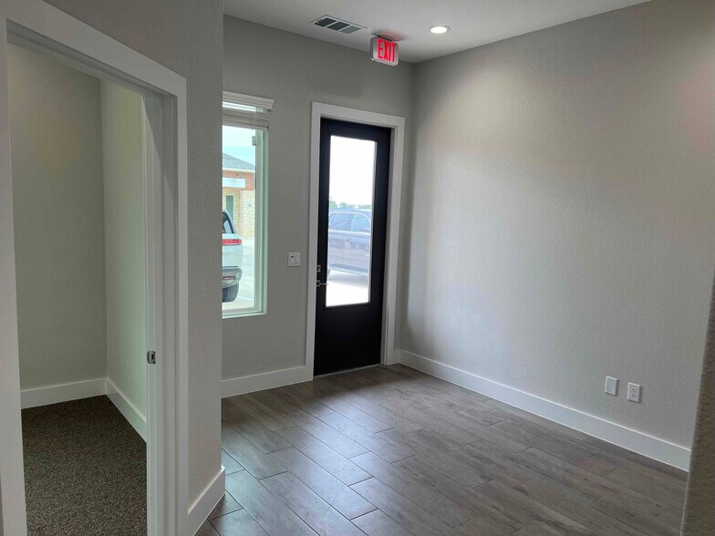 More Photos Of 2951 FM 1460, Georgetown Office For Sale