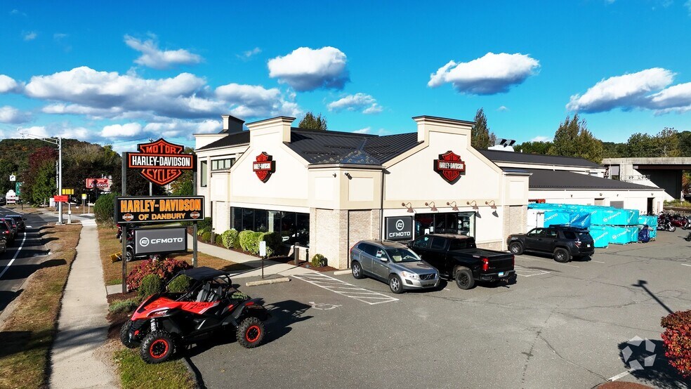 Primary Photo Of , Danbury General Retail For Sale