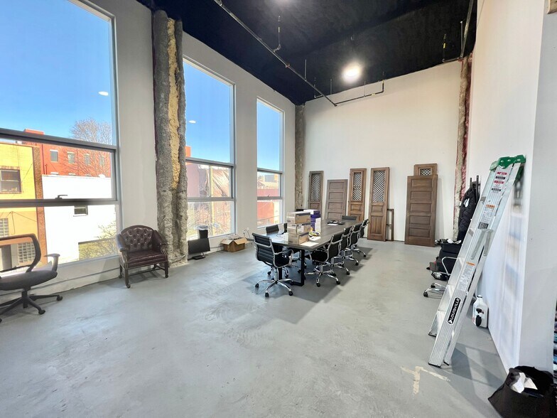 More Photos Of 84 14th St, Brooklyn Office For Lease