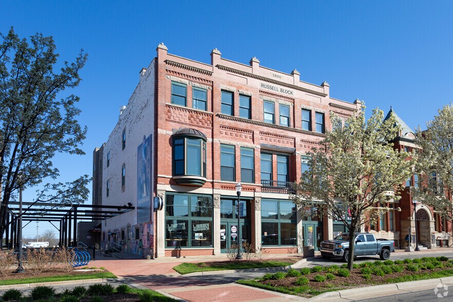 More Photos Of 360-66 W Western Ave, Muskegon Storefront For Sale