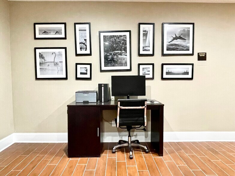 More Photos Of 4577 E Highway 20, Niceville Hotel For Sale