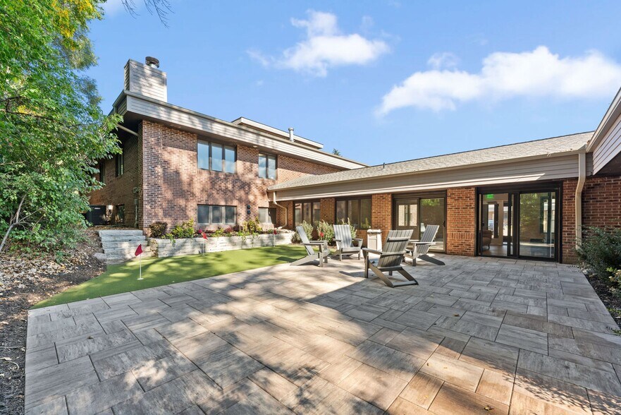 More Photos Of 5881 Cedar Lake Rd S, Saint Louis Park Office For Lease