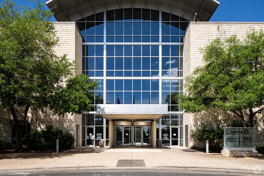 More Photos Of 7700 W Parmer Ln, Austin Unknown For Lease