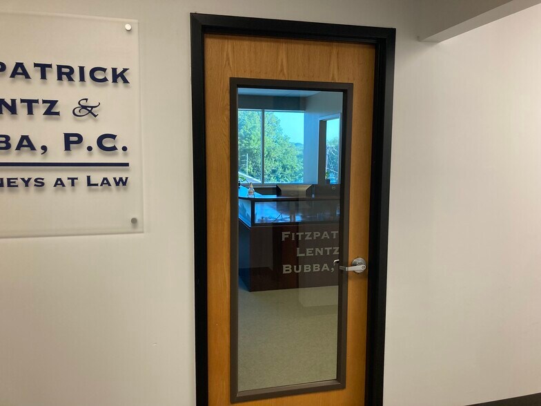 More Photos Of 400 S Greenwood Ave, Easton Office For Sale
