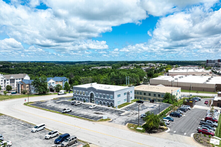 More Photos Of 3737 S Elizabeth St, Independence Office For Lease