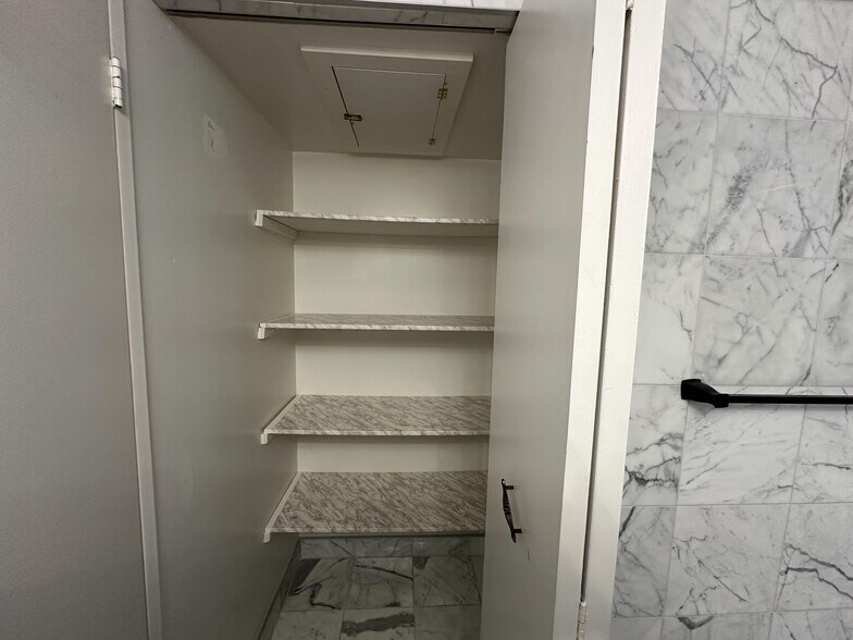 More Photos Of 375 King St N, Waterloo Apartments For Sale