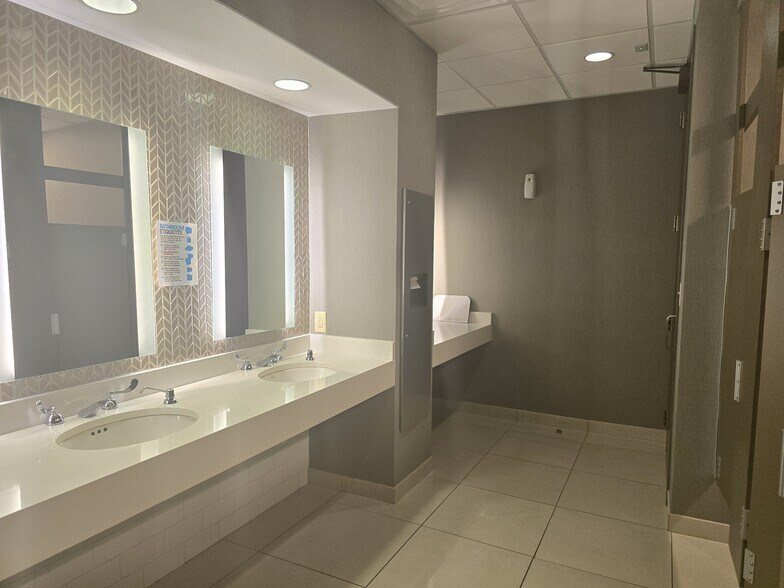 More Photos Of 2675 Breckinridge Blvd, Duluth Office For Lease