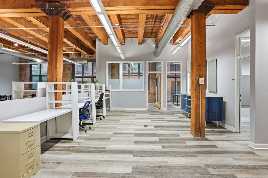More Photos Of , Chicago Office For Sale