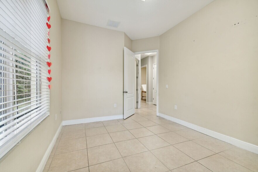 More Photos Of 9416-9418 Balm Riverview Rd, Riverview Medical For Sale