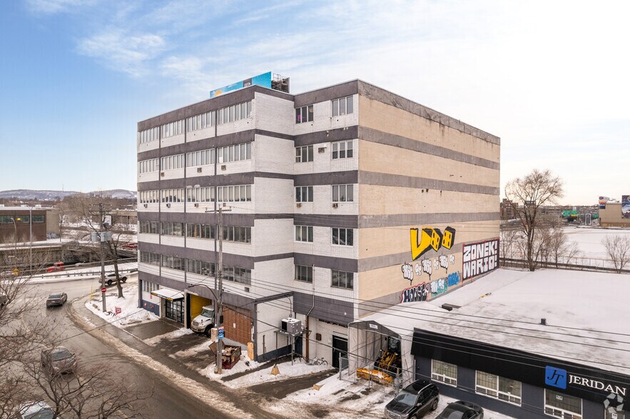 More Photos Of 8710 Av du Parc, Montréal Office For Lease