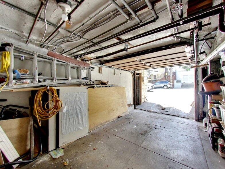 More Photos Of 3660 20th St, San Francisco Apartments For Sale