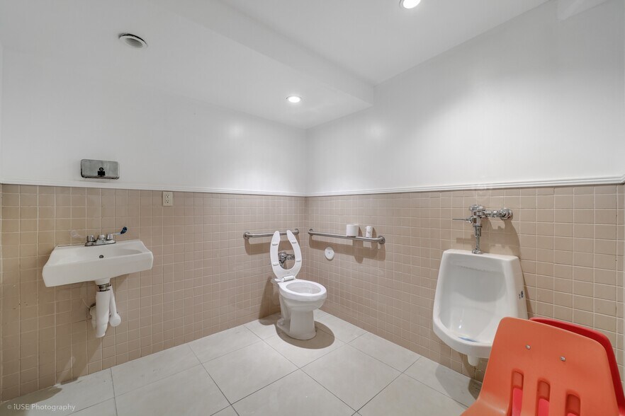 More Photos Of 150 SE 2nd Ave, Miami Office Residential For Sale