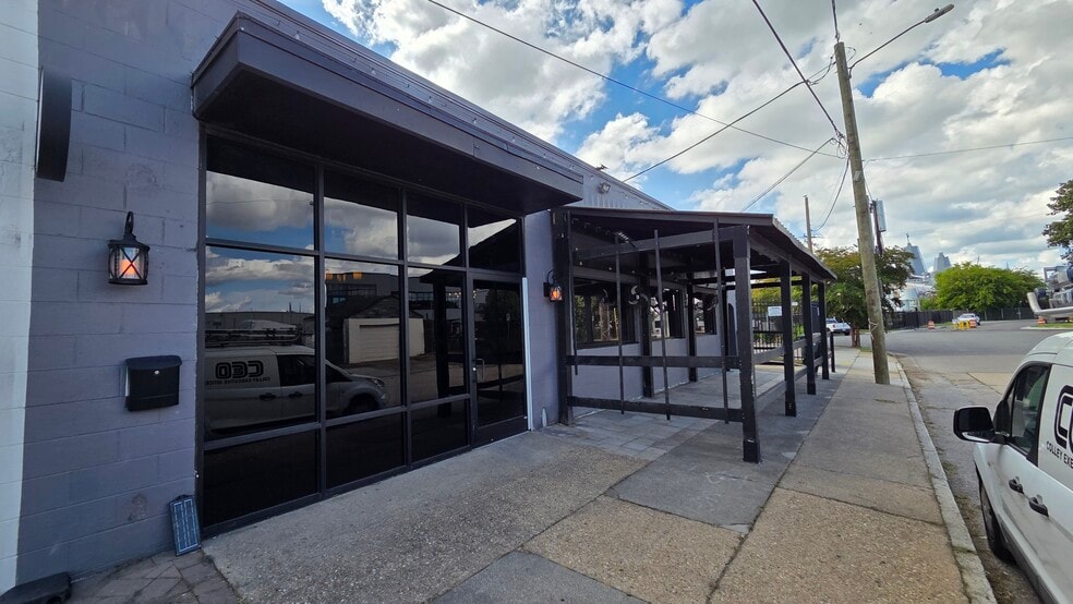 More Photos Of 508 Orapax St, Norfolk Restaurant For Lease