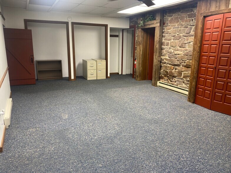 More Photos Of 1100-1140 Sumneytown Pike, Lansdale Office For Lease