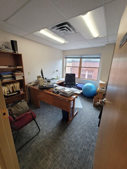 More Photos Of 89 Main St, Montpelier Medical For Lease