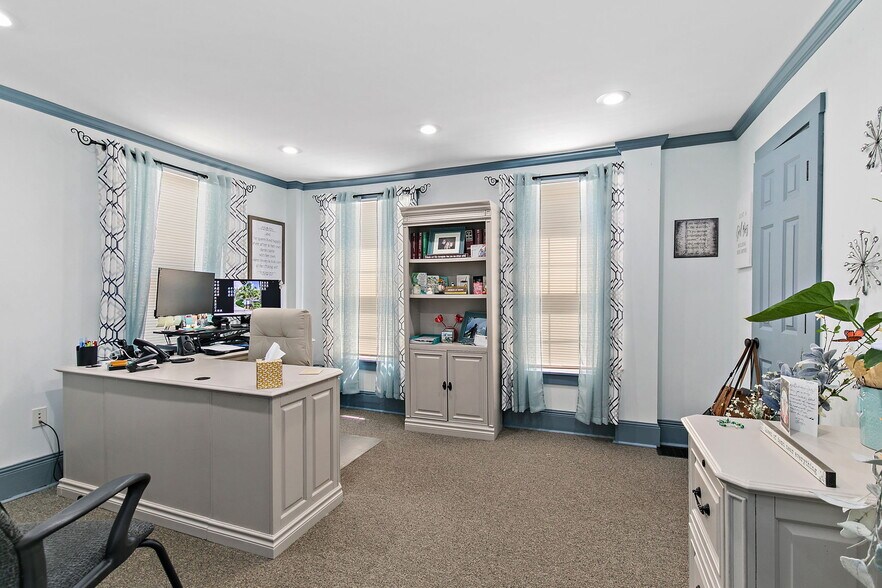 More Photos Of 55 S Madison St, Oswego Office For Sale