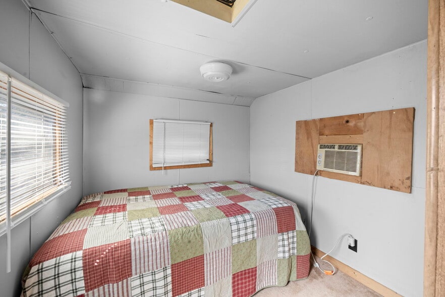 More Photos Of 820 Forest View Dr, Blanco Manufactured Housing Mobile Home Park For Sale