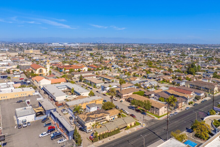 More Photos Of 4357 W 120th St, Hawthorne Apartments For Sale