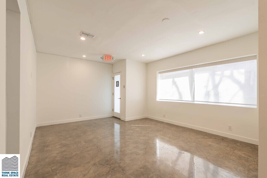 More Photos Of 913-915 N Highland Ave, Los Angeles Loft Creative Space For Lease