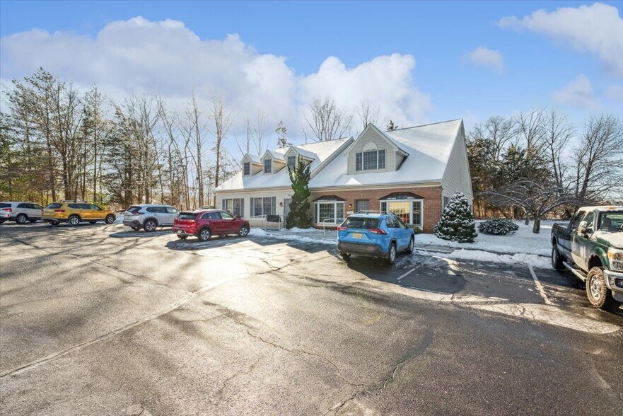 More Photos Of 301-302 Towne Centre Dr, Hillsborough Medical For Sale