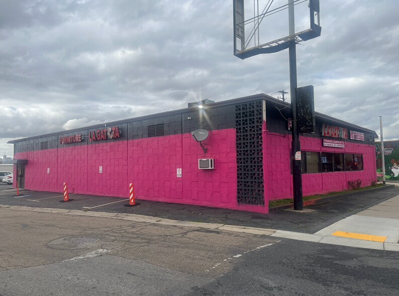Primary Photo Of 3125 Washington Blvd, Ogden Freestanding For Sale