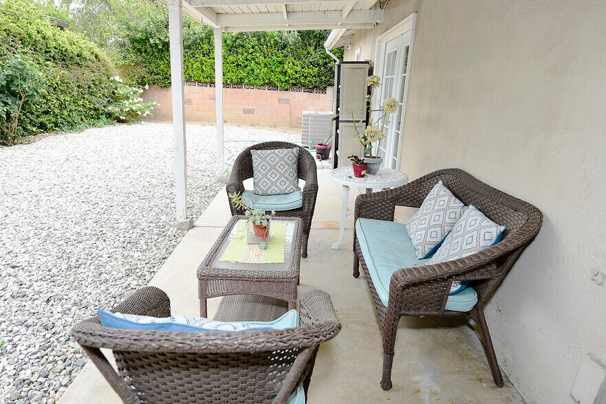 More Photos Of 20601 Mayall St, Chatsworth Healthcare For Sale