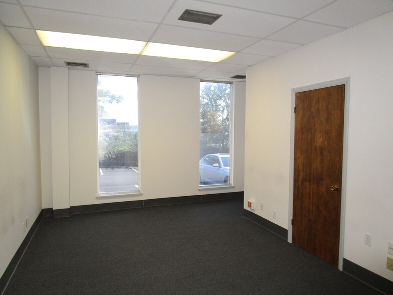 More Photos Of 85 bagby Dr, Birmingham Office For Lease