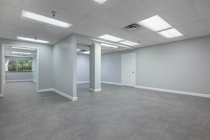 More Photos Of 7271 N Main St, Dayton Medical For Lease