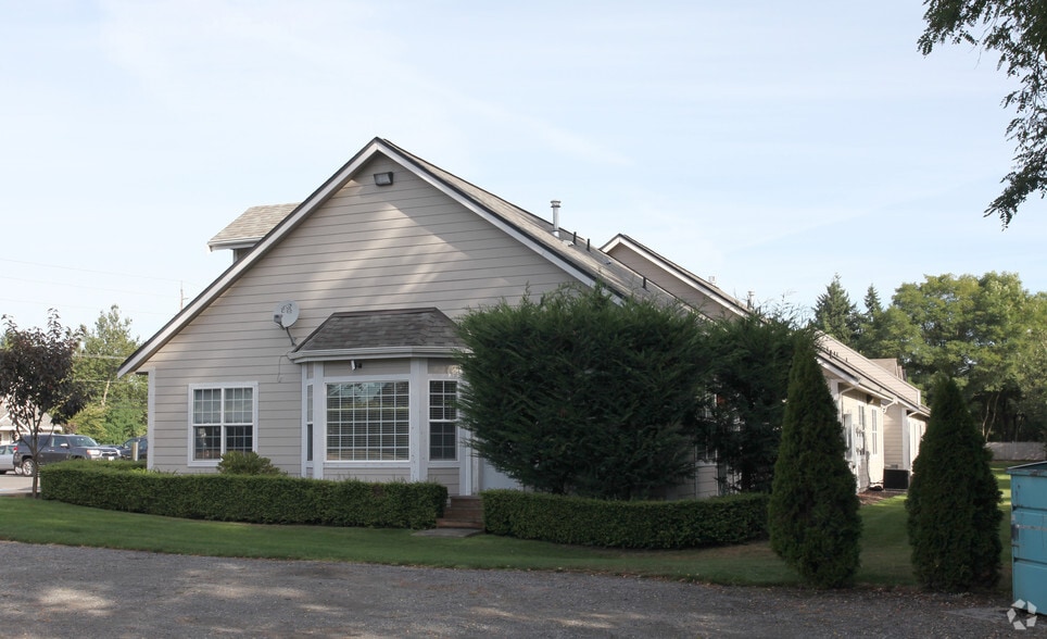 More Photos Of 6923-6927 Lakewood Dr W, Tacoma Office For Sale