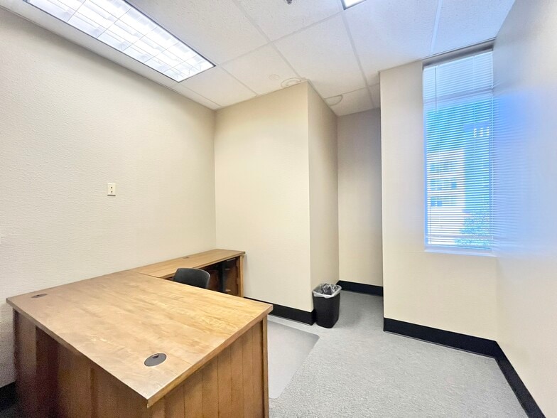 More Photos Of 4750-4794 Duckhorn Dr, Sacramento Research And Development For Sale