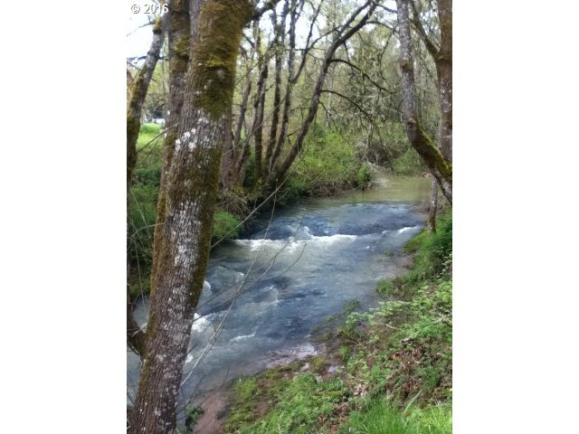 More Photos Of 327 River Rd, Cottage Grove General Retail For Sale