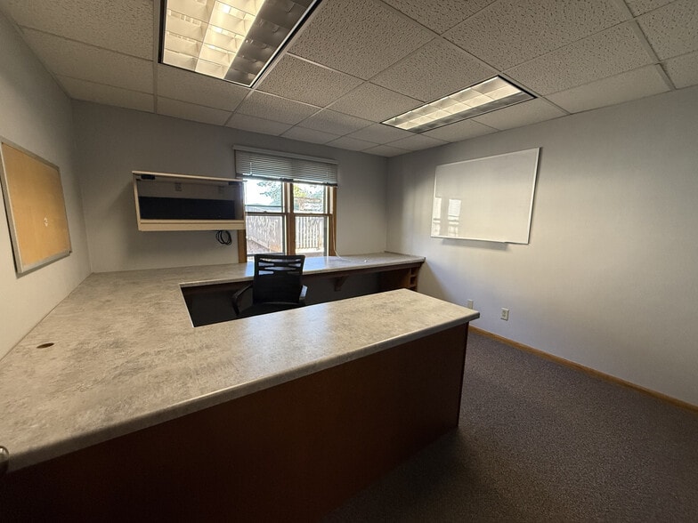More Photos Of 6135 N American Ln, De Forest Warehouse For Lease