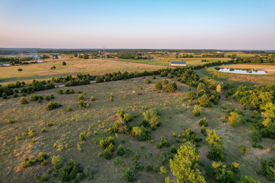 More Photos Of 5871 Roper Rd, Sperry Land For Sale