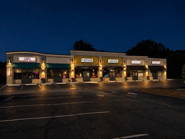 More Photos Of 2418 Dawson Rd, Albany Freestanding For Lease