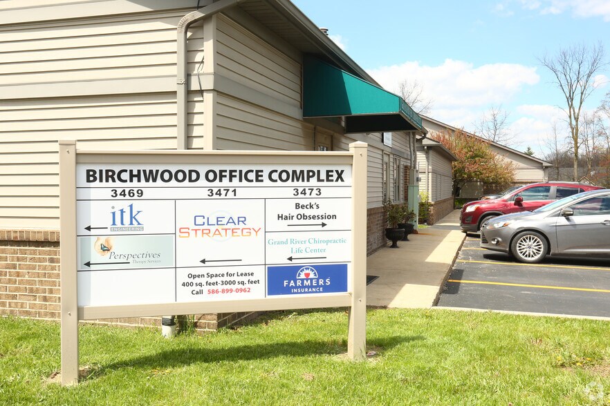 More Photos Of 3471 E Grand River Ave, Howell Office For Lease