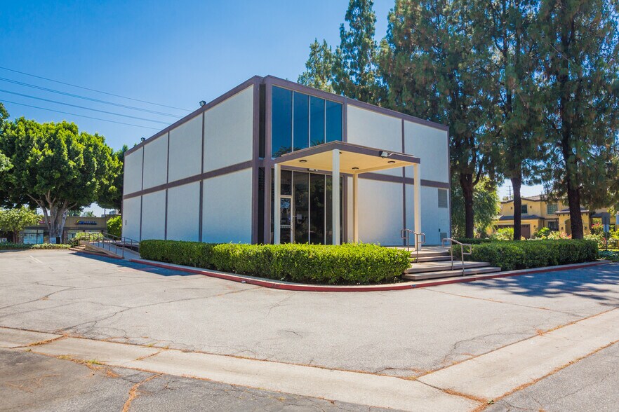 More Photos Of 41 E Live Oak Ave, Arcadia Storefront Retail Office For Sale