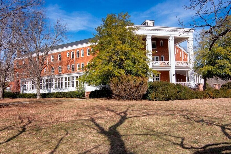 More Photos Of 158 Academy Lane Dr, Pence Springs Hotel For Sale