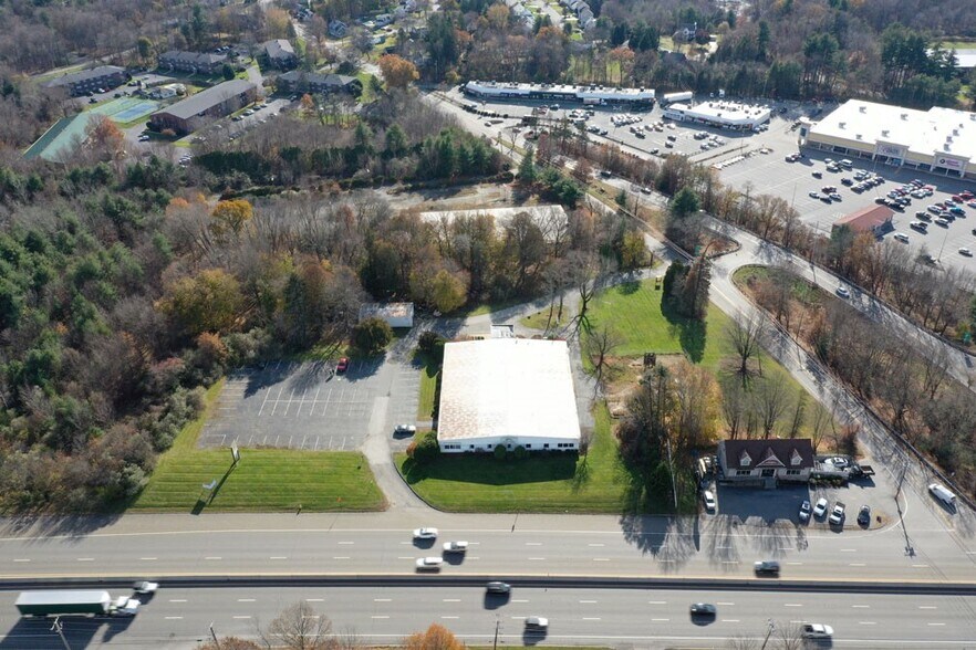 More Photos Of 222 Turnpike Rd, Westborough Office For Sale