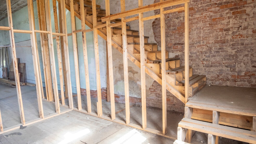 More Photos Of 82 Dromedary Street st, Woodbury Flex For Sale