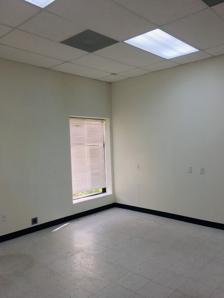 More Photos Of 2117 E Tyler Ave, Harlingen Medical For Lease