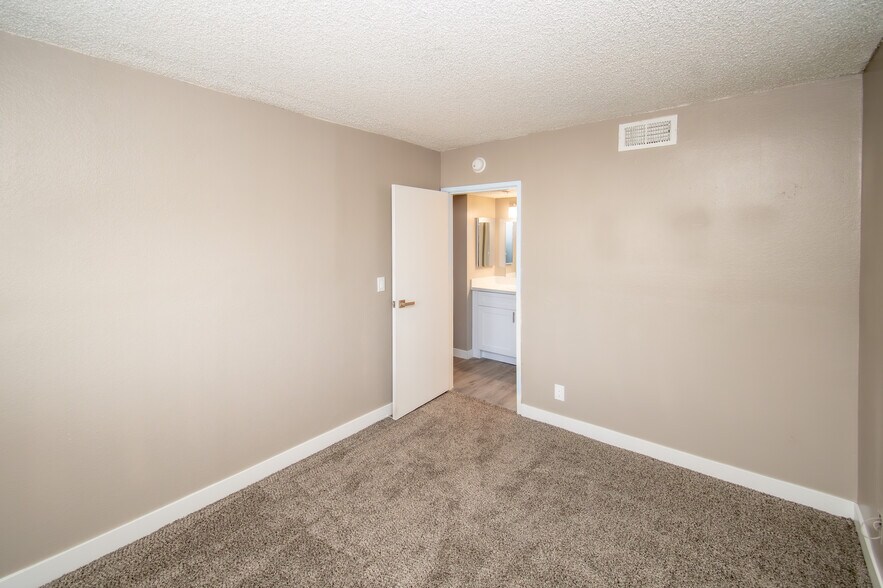 More Photos Of 301 S Orland St, Las Vegas Apartments For Sale