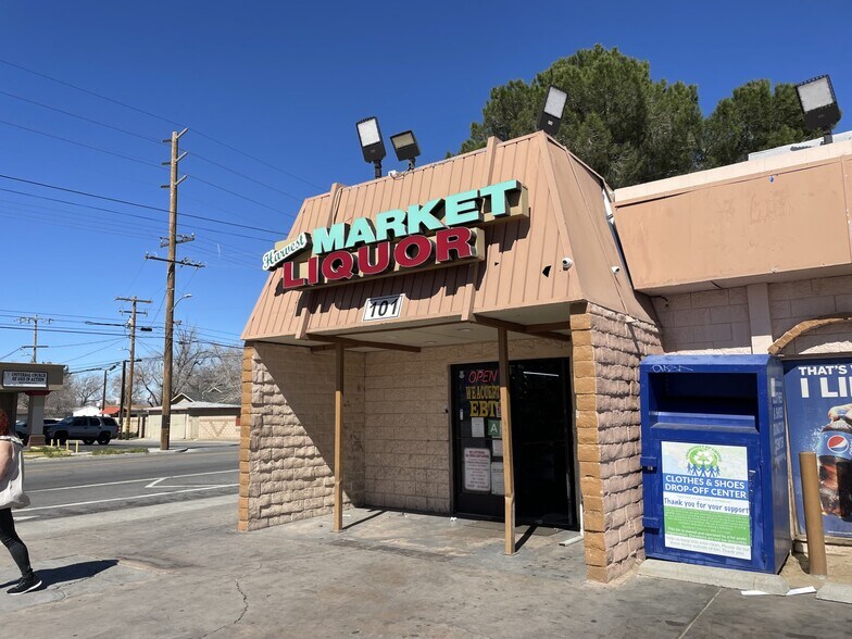 More Photos Of 45216-45232 10th St W, Lancaster Storefront For Sale