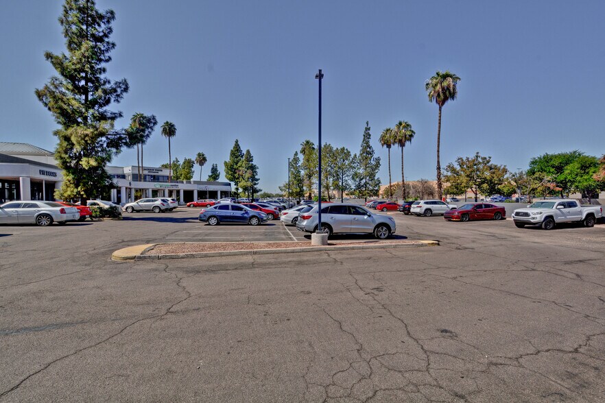 More Photos Of 2330 N 75th Ave, Phoenix Office For Lease