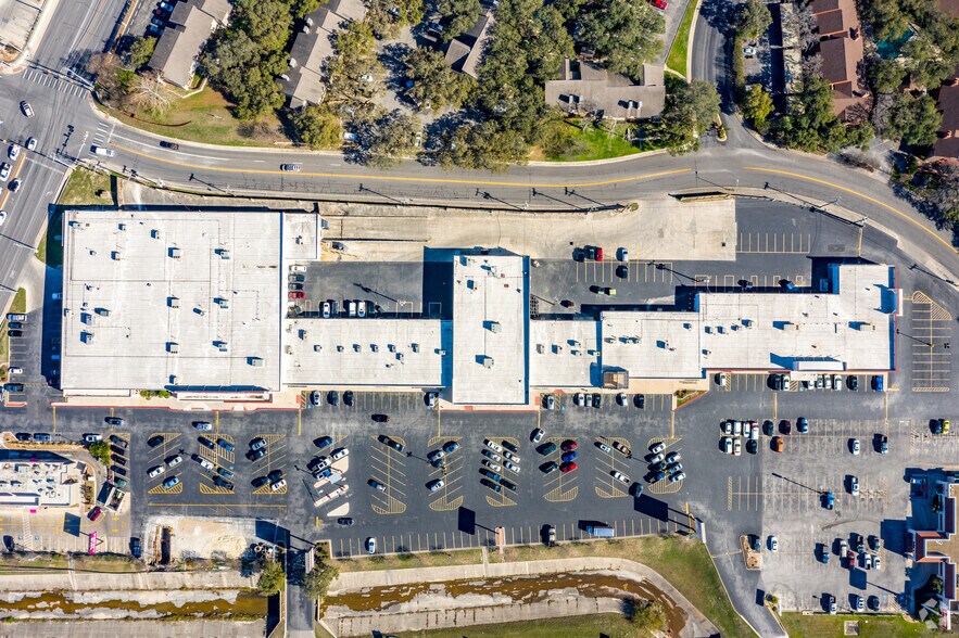 More Photos Of 13402-13486 San Pedro Ave, San Antonio Unknown For Lease